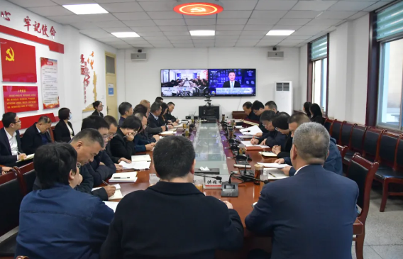 統(tǒng)一思想 凝聚共識(shí) 尋找差距 加壓奮進(jìn)為決勝全年總目標(biāo)而努力奮斗—龍鋼集團(tuán)召開(kāi)11月份經(jīng)營(yíng)分析會(huì)