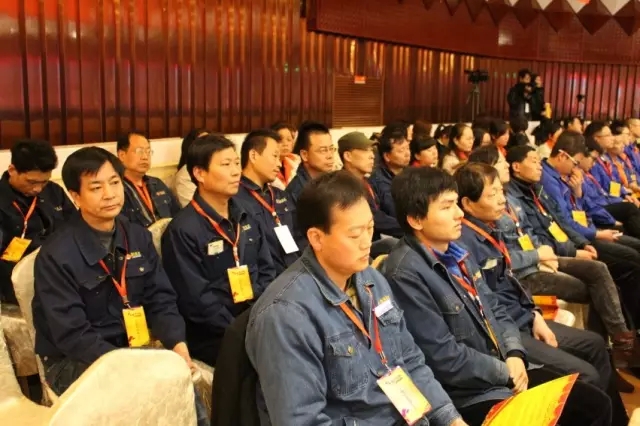 聆聽(tīng)勞模故事 感悟勞動(dòng)之美 聆聽(tīng)勞模故事 感悟勞動(dòng)之美