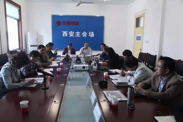 龍鋼集團黨委中心組進行“兩學(xué)一做”專題學(xué)習(xí) 龍鋼集團黨委中心組進行“兩學(xué)一做”專題學(xué)習(xí)