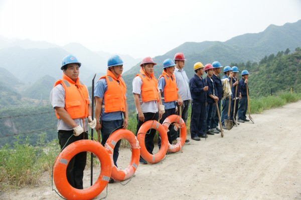 龍鋼集團(tuán)各單位積極開展應(yīng)急演練活動 龍鋼集團(tuán)各單位積極開展應(yīng)急演練活動