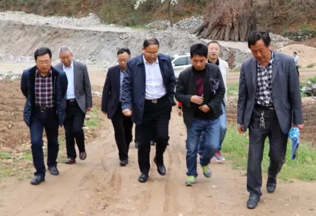 龍鋼集團領導到大西溝礦業(yè)公司調研指導多元產業(yè)發(fā)展工作