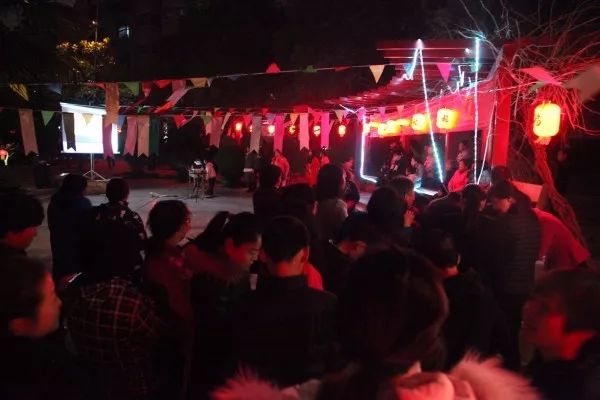 龍鋼集團公司舉辦2018年“歡樂鬧元宵 助力開門紅”元宵節(jié)活動 龍鋼集團公司舉辦2018年“歡樂鬧元宵 助力開門紅”元宵節(jié)活動