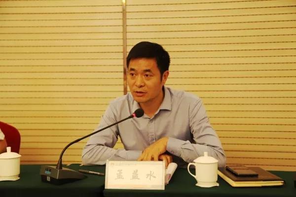 龍鋼集團(tuán)召開黨風(fēng)廉政建設(shè)專題輔導(dǎo)及“以案促訓(xùn)”警示教育大會 龍鋼集團(tuán)召開黨風(fēng)廉政建設(shè)專題輔導(dǎo)及“以案促訓(xùn)”警示教育大會