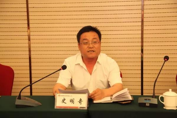 龍鋼集團(tuán)召開黨風(fēng)廉政建設(shè)專題輔導(dǎo)及“以案促訓(xùn)”警示教育大會 龍鋼集團(tuán)召開黨風(fēng)廉政建設(shè)專題輔導(dǎo)及“以案促訓(xùn)”警示教育大會