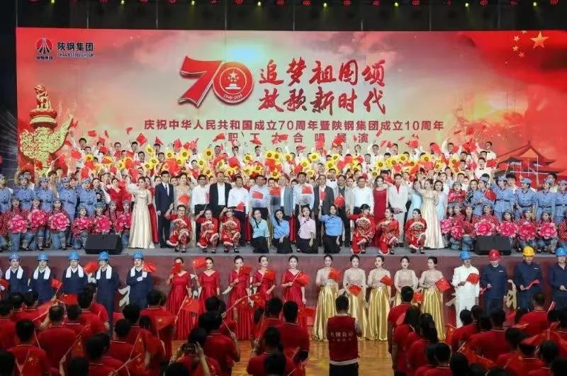 嘹亮的頌歌　深情的祝?！堜摷瘓F百人合唱節(jié)目側(cè)記