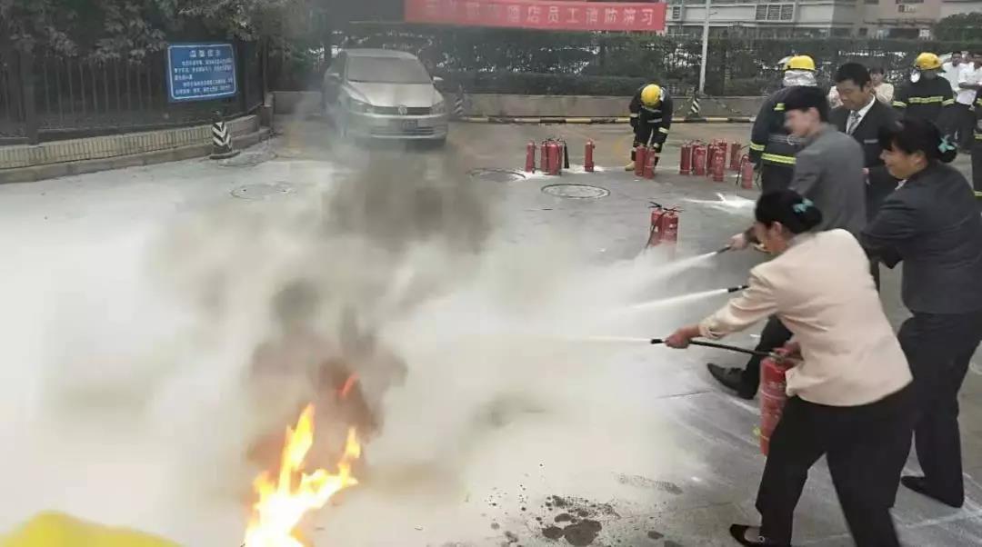 加強消防演練 提高安全意識——禹龍國際酒店開展119消防演練活動 加強消防演練 提高安全意識——禹龍國際酒店開展119消防演練活動