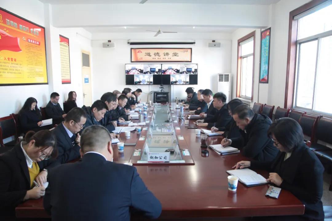 堅(jiān)定信心再鼓干勁 凝心聚力再添措施 堅(jiān)定信心再鼓干勁 凝心聚力再添措施