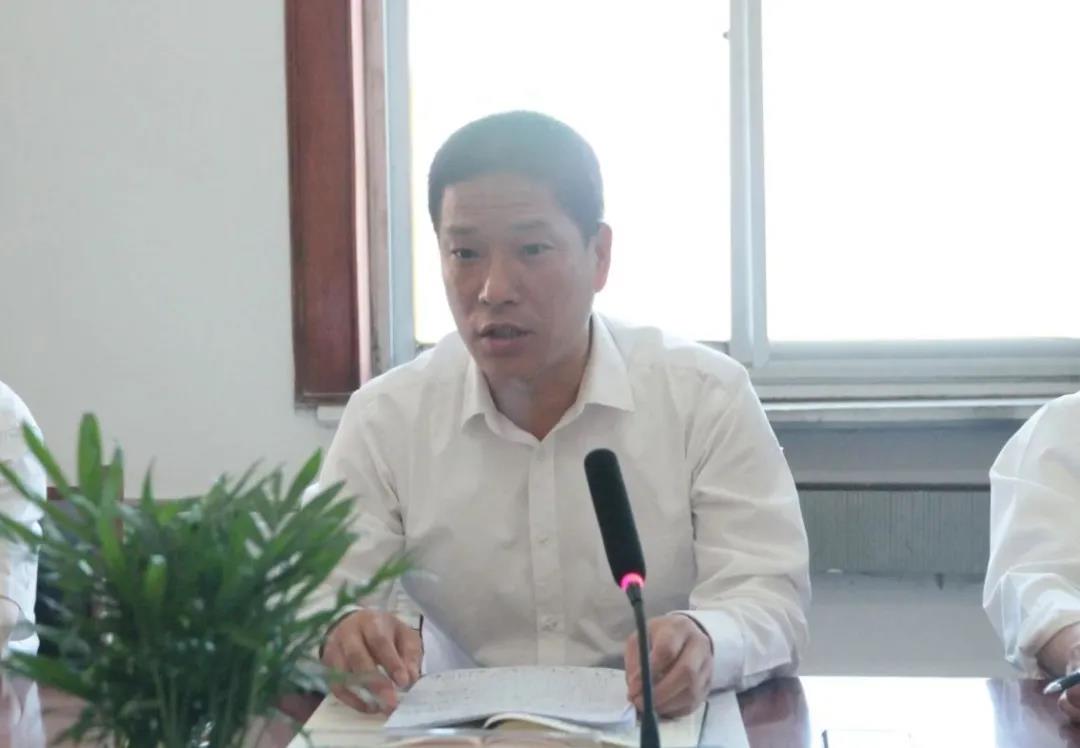 龍鋼集團公司黨委召開5月份黨群工作例會 龍鋼集團公司黨委召開5月份黨群工作例會